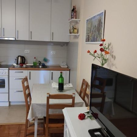 Dwell Well In Μόσταρ Εξωτερικό φωτογραφία
